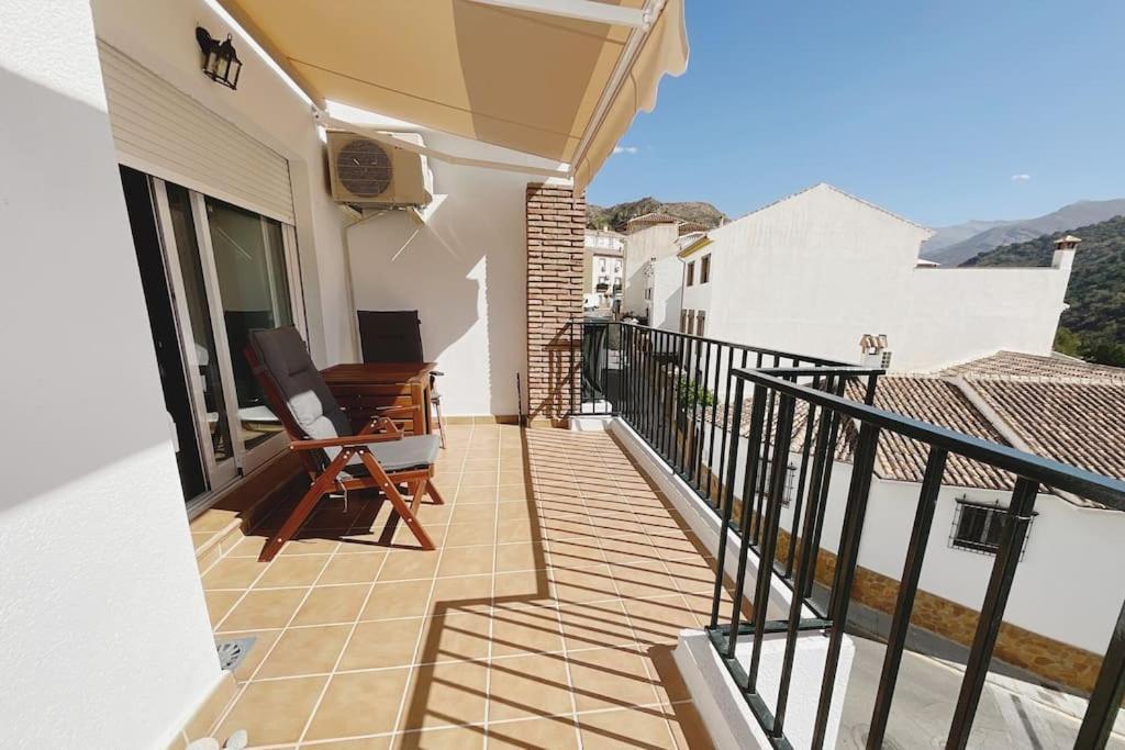 Balcon Hacia La Montana Apartment Guejar Sierra Luaran gambar